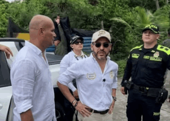 Ministro del Interior, Rodrigo Lara, expresa al Presidente su rabia porque a la estación de Policía de Providencia se le inyectaron 35 mil millones de pesos y no fue terminada y los uniformados deben operar desde un hotel.
